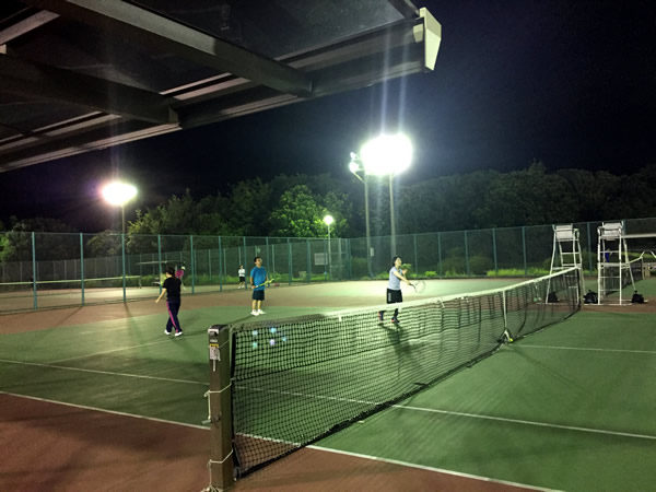 2017.0909 土曜日 🐣初心者修行 緑地コート 19～21時